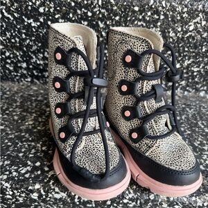 EUC Sorel Children's Sorel Explorer™
Lace Boot Size 8.